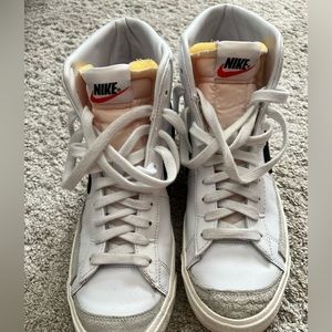 Nike Trailblazer Sneakers. Men’s Size 8.5. Like New